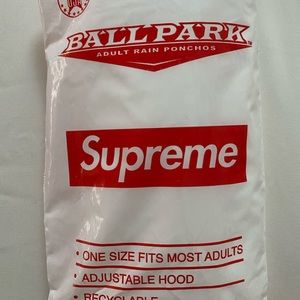 Supreme  SS20 BallPark Poncho